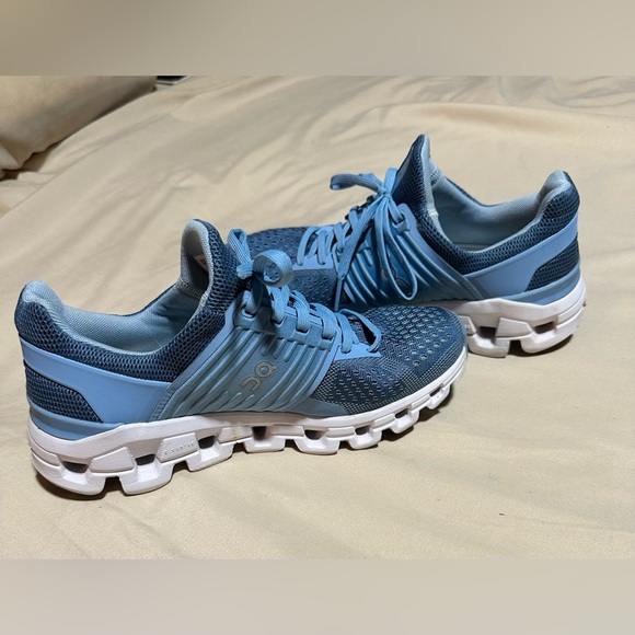 On Running Cloudswift 2  Blue Athletic Shoes - Picture 2 of 7